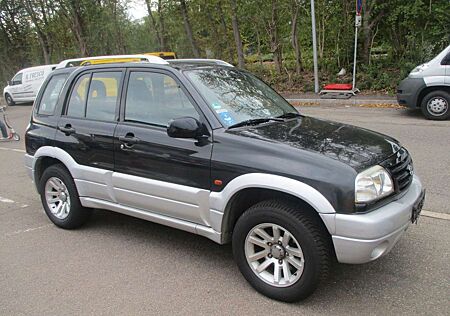 Suzuki Grand Vitara 2.0 -4x4- ALLRAD*KLIMA*AHK*TÜV-NEU