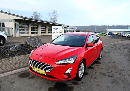 Ford Focus 1.5 Automatik *LED*Navi*Kamera*AHK*Standheizung*