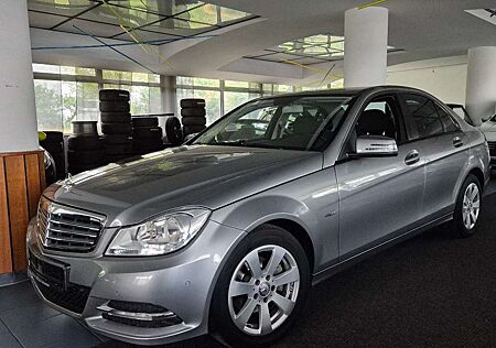 Mercedes-Benz C 180 CGI/BT/Klimaaut/MFL/SHZ/Temp/Top Zustand