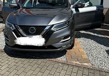 Nissan Qashqai 1.3 DIG-T DCT TEKNA
