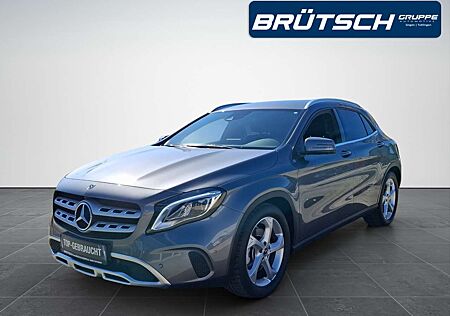 Mercedes-Benz GLA 250 4Matic AUTOMATIK / AHK / LED / NAVI / KAMERA360