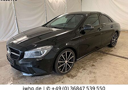 Mercedes-Benz CLA 180 Coupe Navi SpoSi Xenon 18" Nightp.