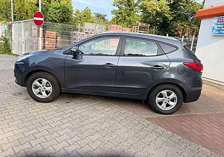 Hyundai ix35 TUCSON , ALLWETTERREIFEN, 101781KM