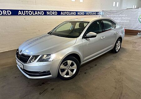 Skoda Octavia Lim. 1.6TDI Style DSG*Navi*ACC*PDC