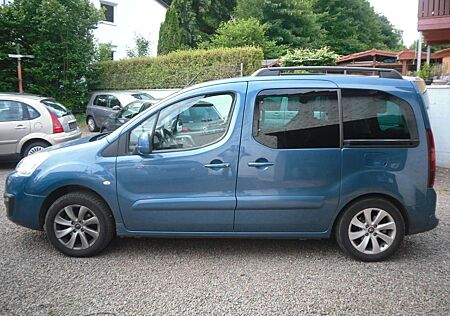 Citroën Berlingo Citroen Kombi Shine 110PS 5 Sitzer NAVI KAMERA