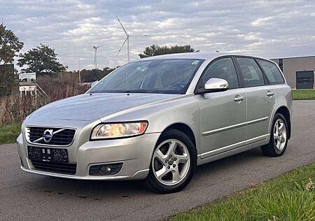 Volvo V50 gebraucht kaufen Volvo V50 Kombi 2.0 Momentum-Eur5-PDC-Klimaaut.