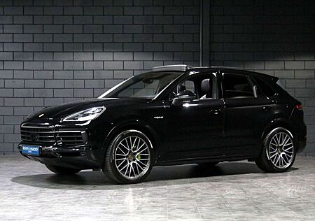 Porsche Cayenne E-Hybrid Sport Bose 21 Netto € 58.739,-