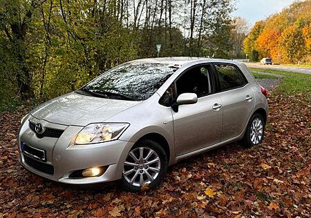 Toyota Corolla Auris D-4D 2.0 Diesel