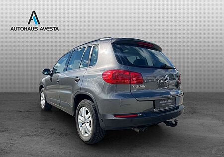 VW Tiguan Volkswagen 2.0 TDI 4x4 ALLRAD/NUR 56t.KM/PANO/1.H