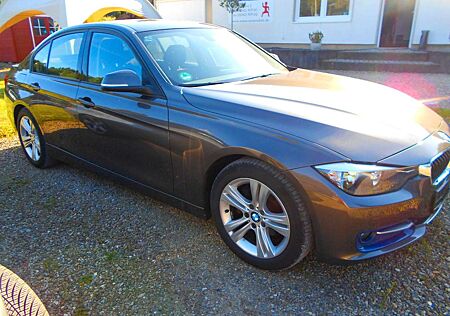 BMW 320 d Autom. Klimaauto Standheizung HUD