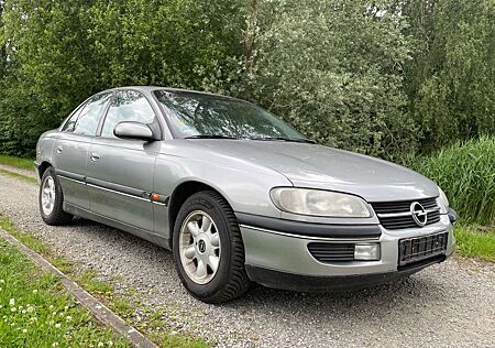 Opel Omega Elegance Lim. 2.0l 110T-Km Tüv=12/2025 AHK