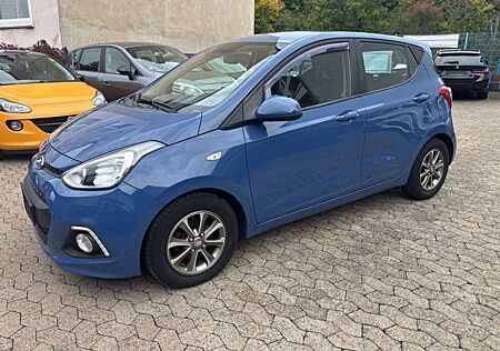 Hyundai i10 FIFA World Cup Edition Sitz-Lenkradhzg