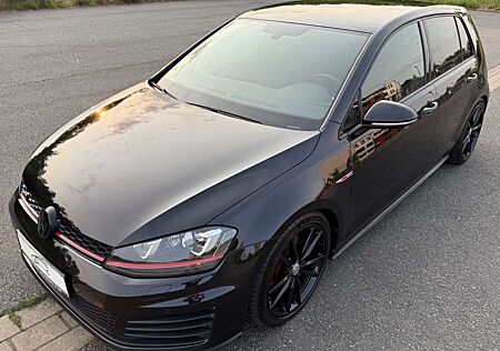 VW Golf Volkswagen VII Lim. GTI DSG NAVI LED 1.Hand