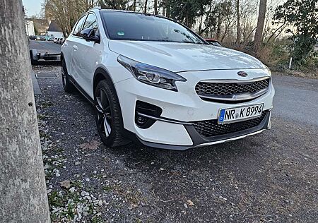 Kia XCeed 1.6 T-GDI OPF DCT7 PLATINUM EDITION
