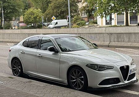 Alfa Romeo Giulia 2.2 180 ch AT8 Super