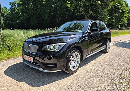 BMW X1 18 d sDrive *Navi-BiXenon-X Line-Teilleder*