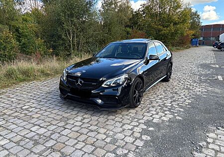 Mercedes-Benz E 63 AMG S 4Matic Speedshift MCT Massage, Vollausstattung