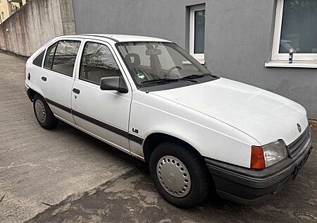Opel Kadett 1.6 Automatik tüv 06-26