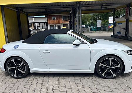 Audi TT Roadster 2.0 TFSI quattro
