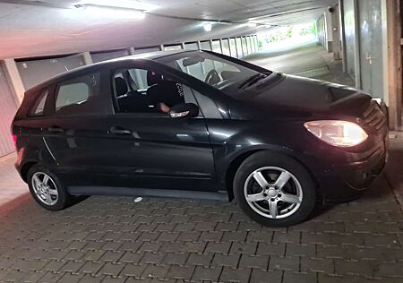 Mercedes-Benz B 170 (245.232)
