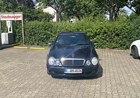 Mercedes-Benz CLK 200 Coupe Kompressor Avantgarde