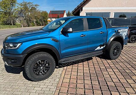 Ford Ranger Raptor mit Standheizung und neuen Motor