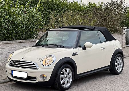 Mini One Cabrio Pepper *TÜV NEU*KLIMAAUT.*LEDER*SHZ*PDC*8 FACH