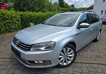 VW Passat Variant Volkswagen Passat 2.0 TDI Variant R-Line Optik Pano Keyless