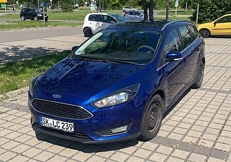 Ford Focus Turnier 1.0 EcoBoost Start-Stopp-System Tren