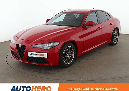 Alfa Romeo Giulia 2.0 Turbo Sprint Aut.*NAVI*PDC*SHZ*