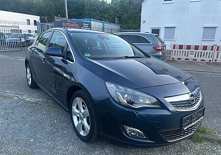 Opel Astra J. Sport