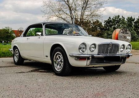 Jaguar XJ12 XJ12 XJ 5.3C