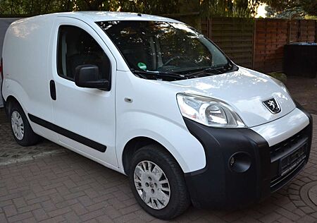 Peugeot Bipper Basis, Servo, AHK, Benzin 1,4l, TÜV 10/2026