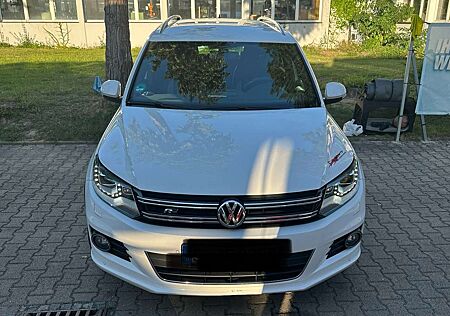VW Tiguan Volkswagen Sport & Style 2.0//TDI//R-Line//4-Motion