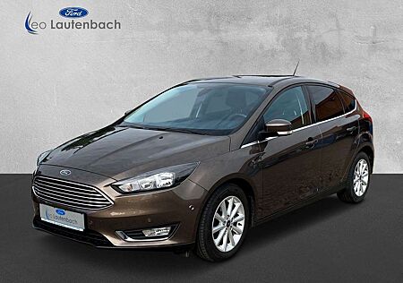 Ford Focus Lim. Titanium 5-türig