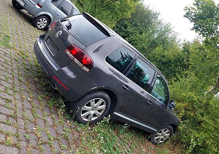 VW Touareg Volkswagen 3.0 V6 TDI DPF Individual