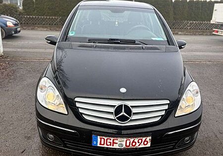 Mercedes-Benz B 200 CDI (245.208)