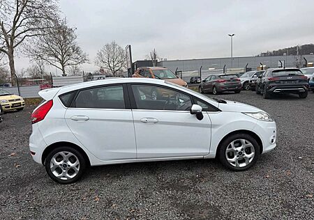 Ford Fiesta Titanium/TÜV NEU