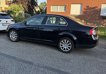 VW Jetta Volkswagen 1.4 TSI Comfortline