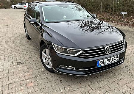 VW Passat Variant Volkswagen Passat 2.0 TDI SCR 4Motion DSG Comfortline