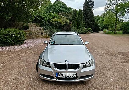 BMW 320 320i Touring