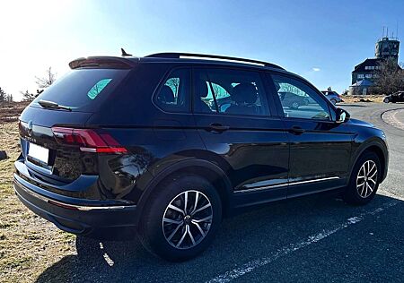 VW Tiguan Volkswagen 2.0 TDI SCR Sport Life LED Navi 230V SHz Alu uvm.