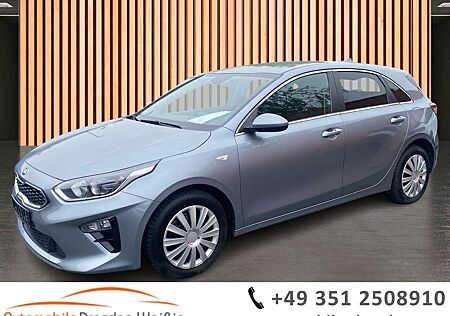 Kia Cee'd Ceed / 1.5 T-GDI DCT Silber*Navi*Kamera*Tempomat*