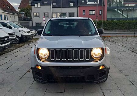 Jeep Renegade Sport FWD 1.6 BENZIN 1.HAND TÜV: 10/26