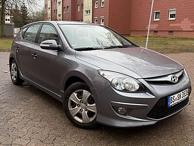Hyundai i30 i30cw 1.4FIFA WM Edition
