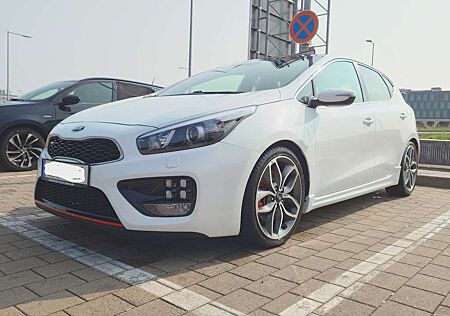 Kia Cee'd Ceed / Ceed 1.6 T-GDI GT-Track