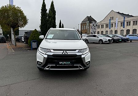 Mitsubishi Outlander 2.0 2WD CVT Active