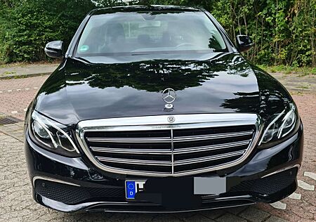 Mercedes-Benz E 200 9G-TRONIC Exclusive