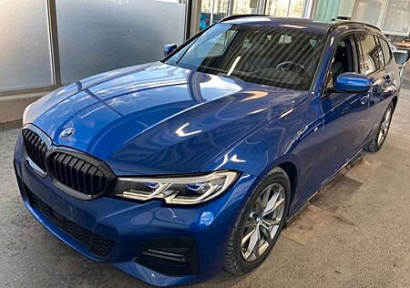 BMW 320 d M Paket LivePR HUD Hifi Kom Laser ACC 19