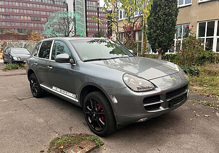 Porsche Cayenne Tiptronic